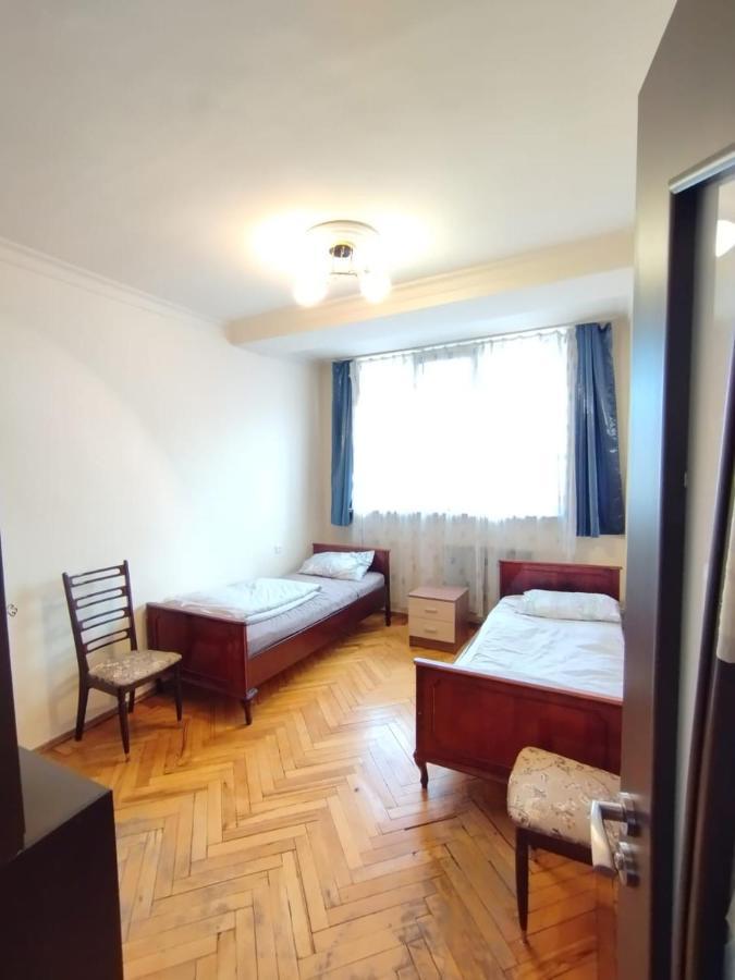 Apartmán Large Apt Near Republic Square Jerevan Exteriér fotografie