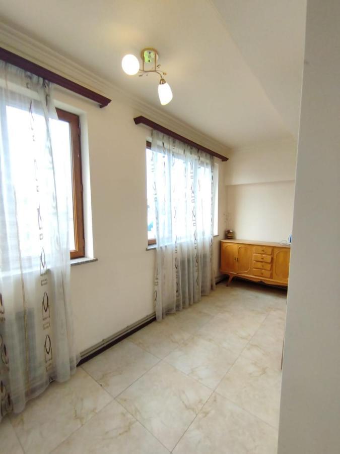 Apartmán Large Apt Near Republic Square Jerevan Exteriér fotografie